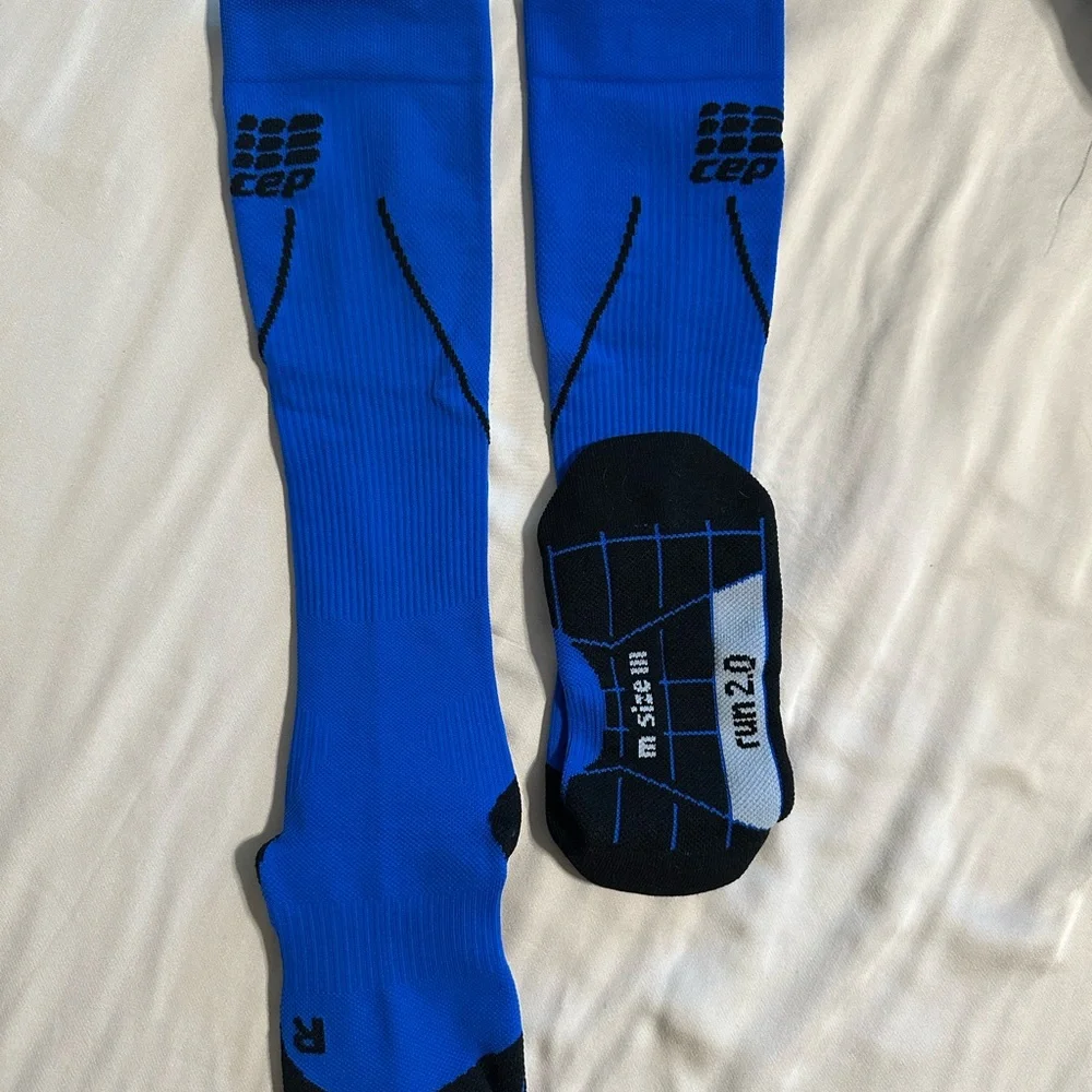 Men's Blue CEP Compression Running Socks - Picture 3 of 8